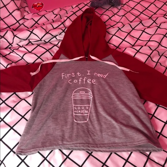 Really cute T-shirt (first I need coffee) - Picture 2 of 2